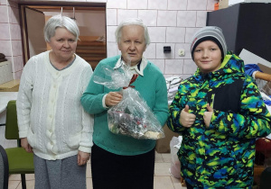 Na zdjęciu seniorzy z Domu Pomocy Społecznej w Zduńskiej Woli.